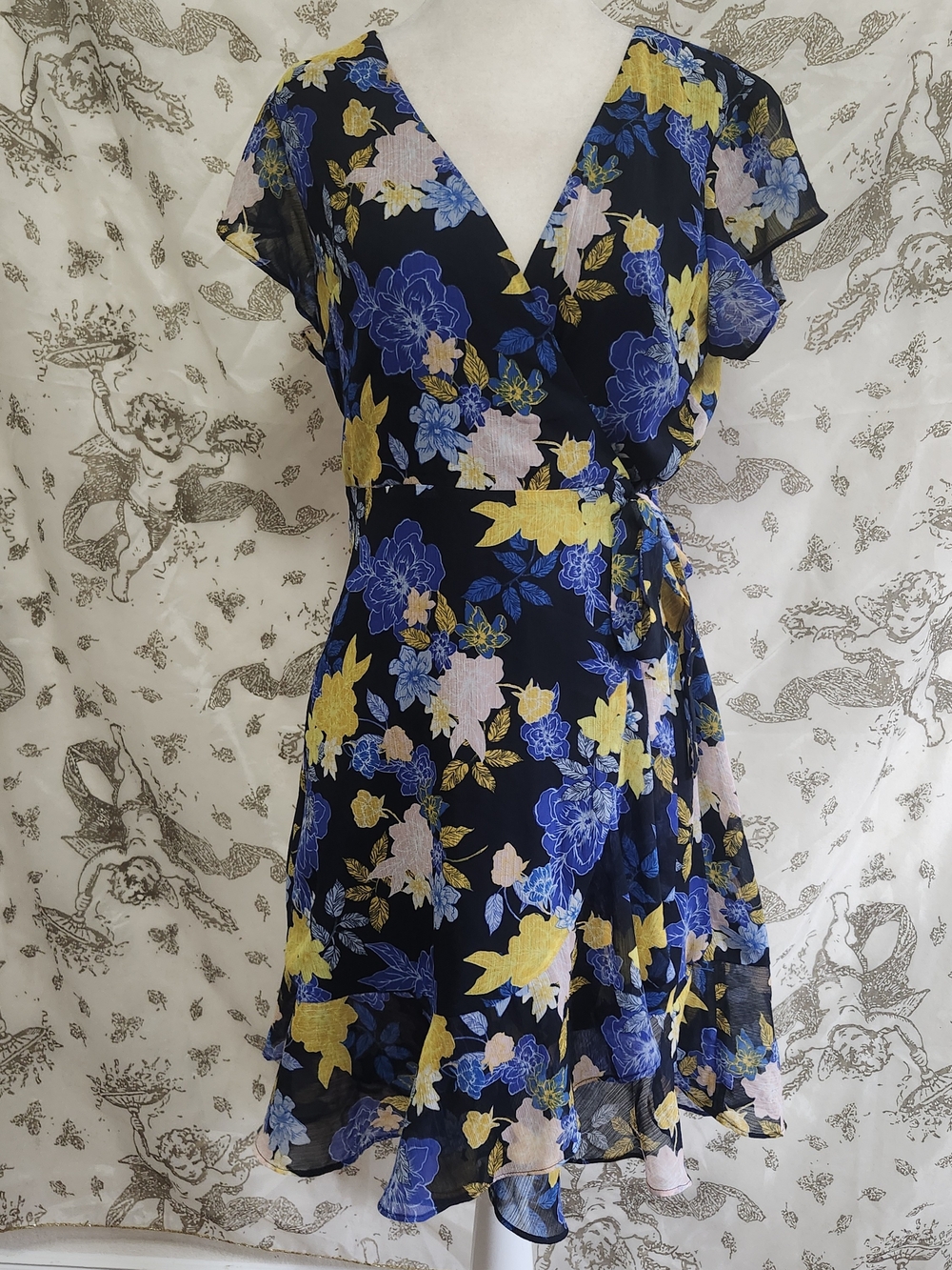 Banana Republic Navy Yellow Floral Chiffon Wrap Dress V-Neck Ruffle Sz 6